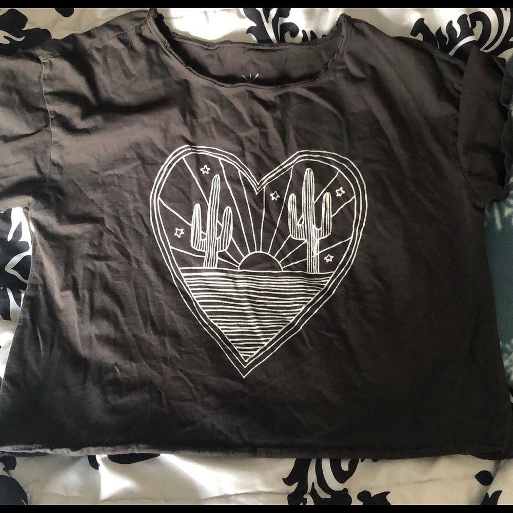 Graphic Crop Top